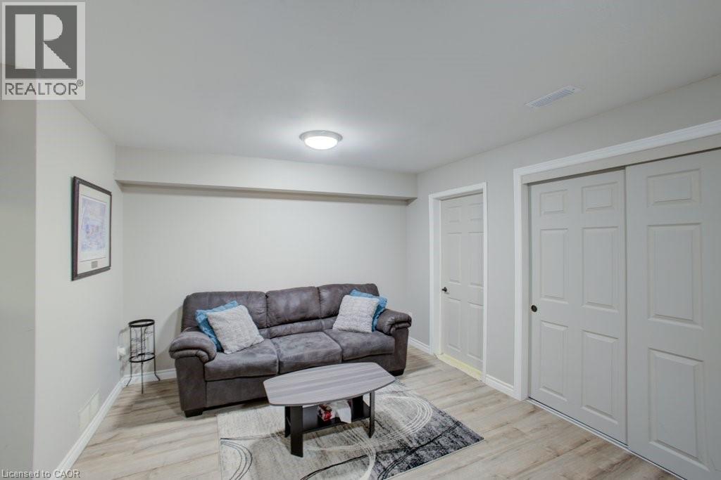464 Beechwood Place Unit# 3 Property Photo 25