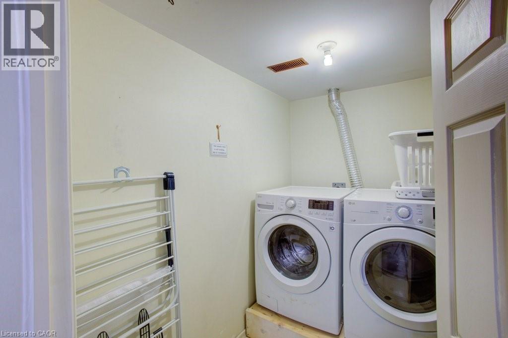 464 Beechwood Place Unit# 3 Property Photo 27