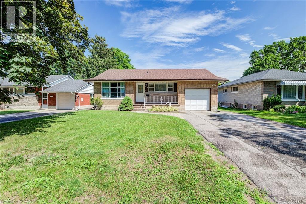 139 Elgin Crescent Property Photo 2