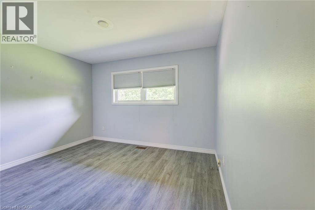 139 Elgin Crescent Property Photo 15