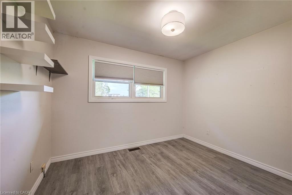 139 Elgin Crescent Property Photo 17