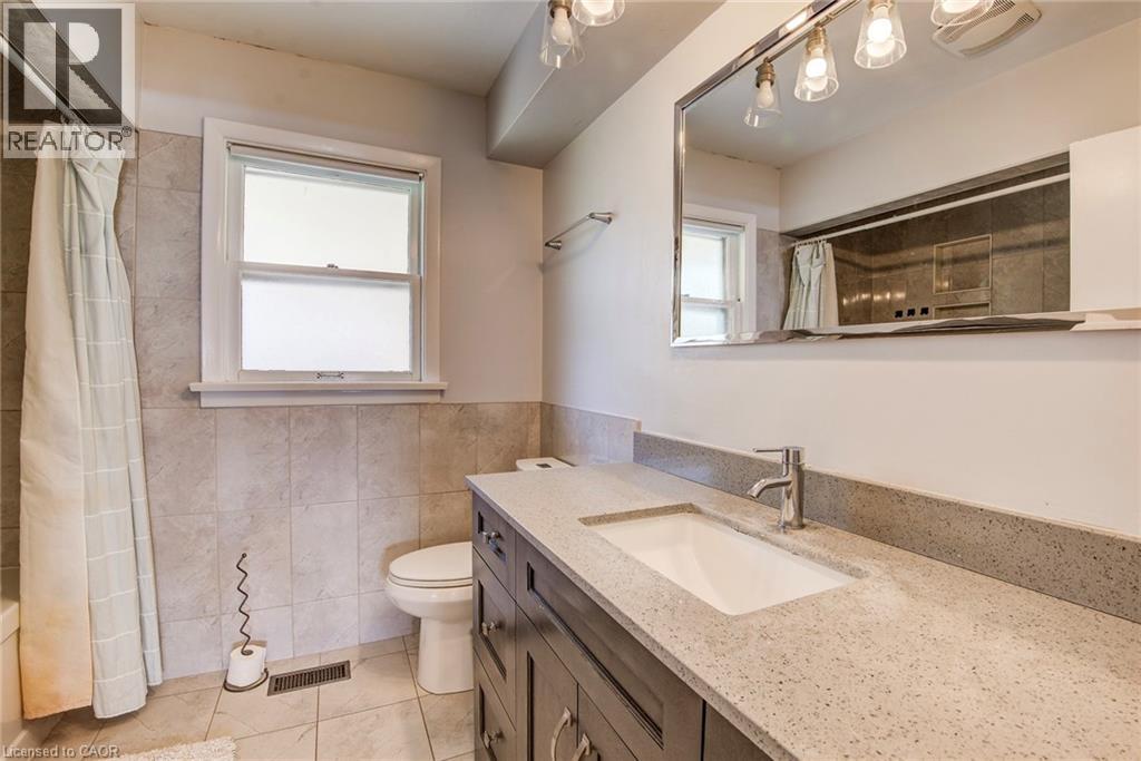 139 Elgin Crescent Property Photo 19