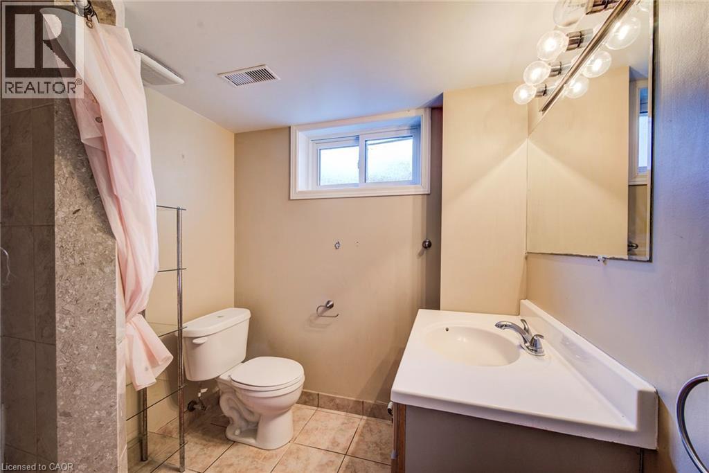 139 Elgin Crescent Property Photo 27