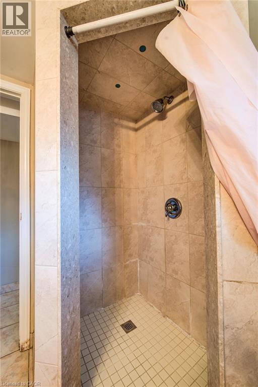 139 Elgin Crescent Property Photo 28
