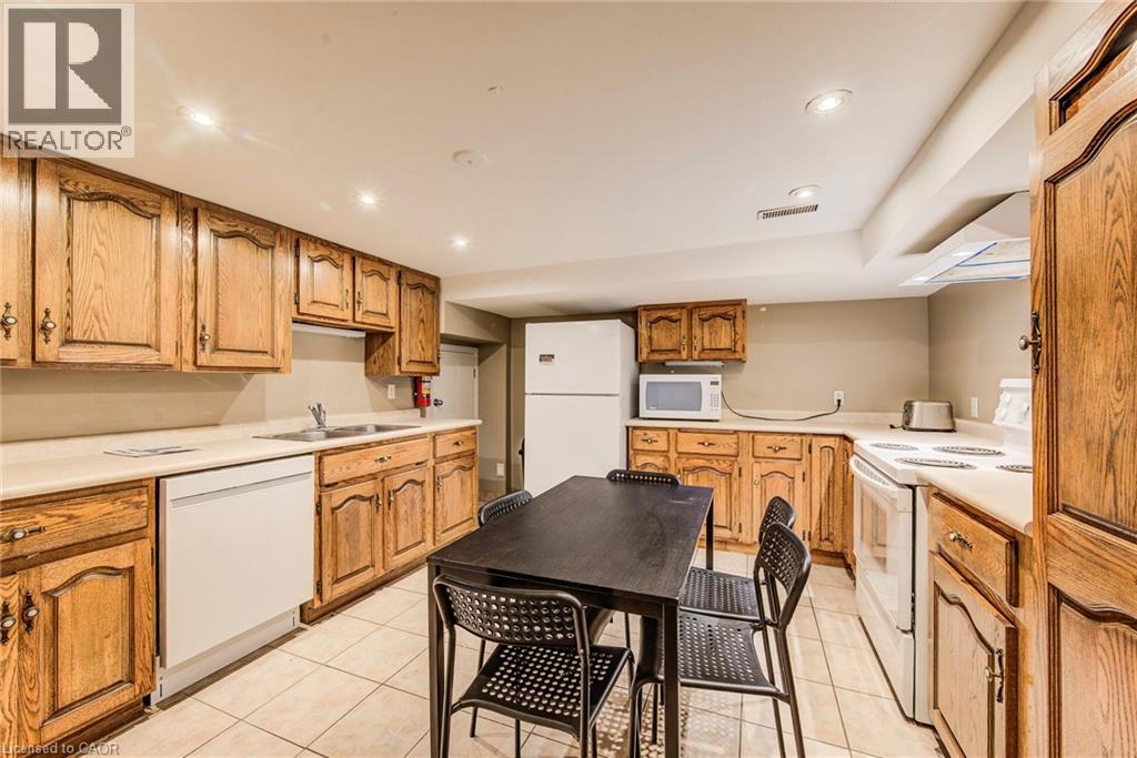 139 Elgin Crescent Property Photo 39