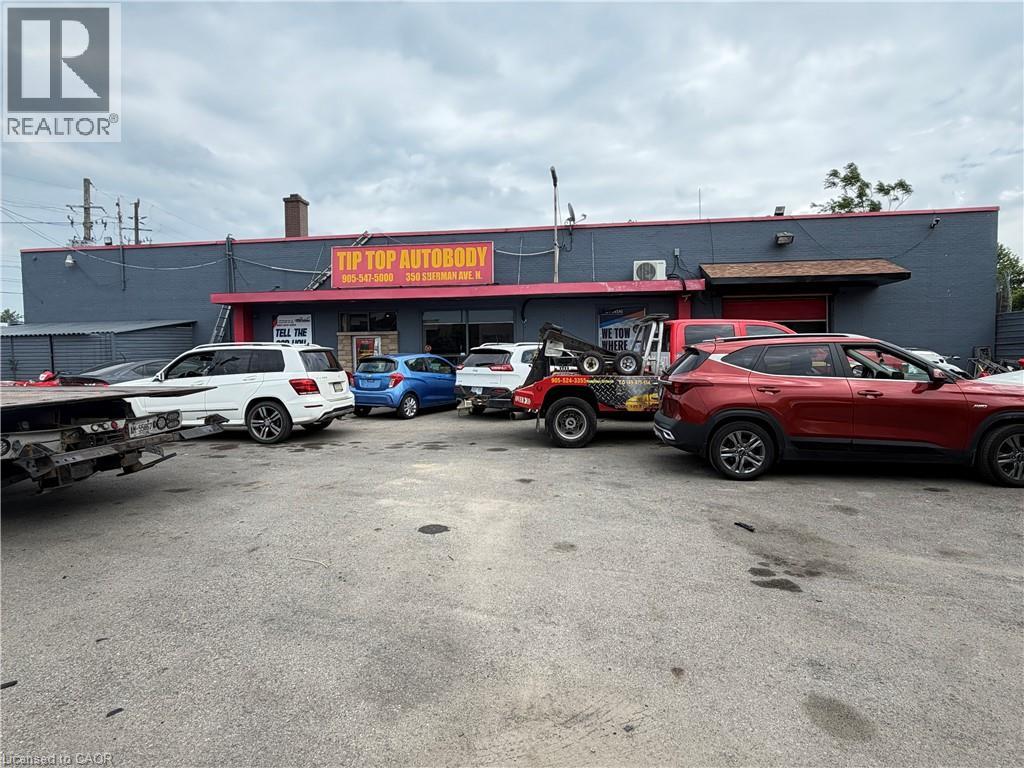 350 Sherman Street N Property Photo 3