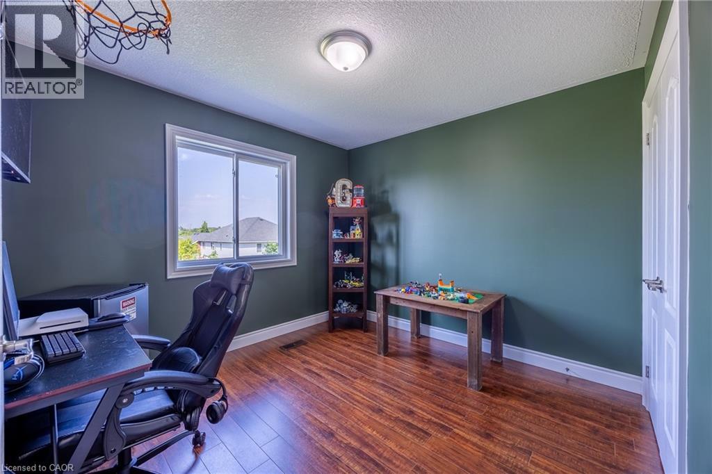100 Backus Drive Property Photo 22