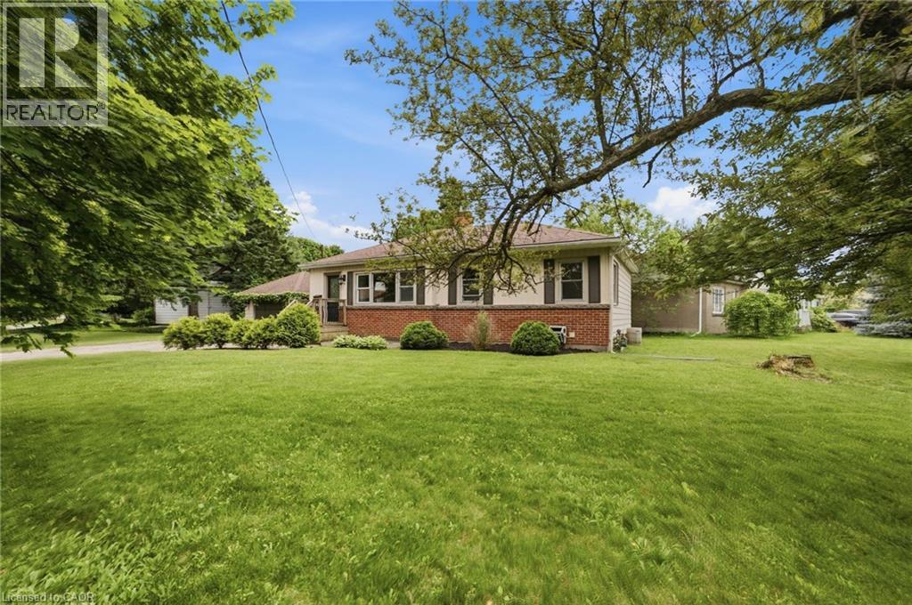 16 Carrington Court Property Photo 2