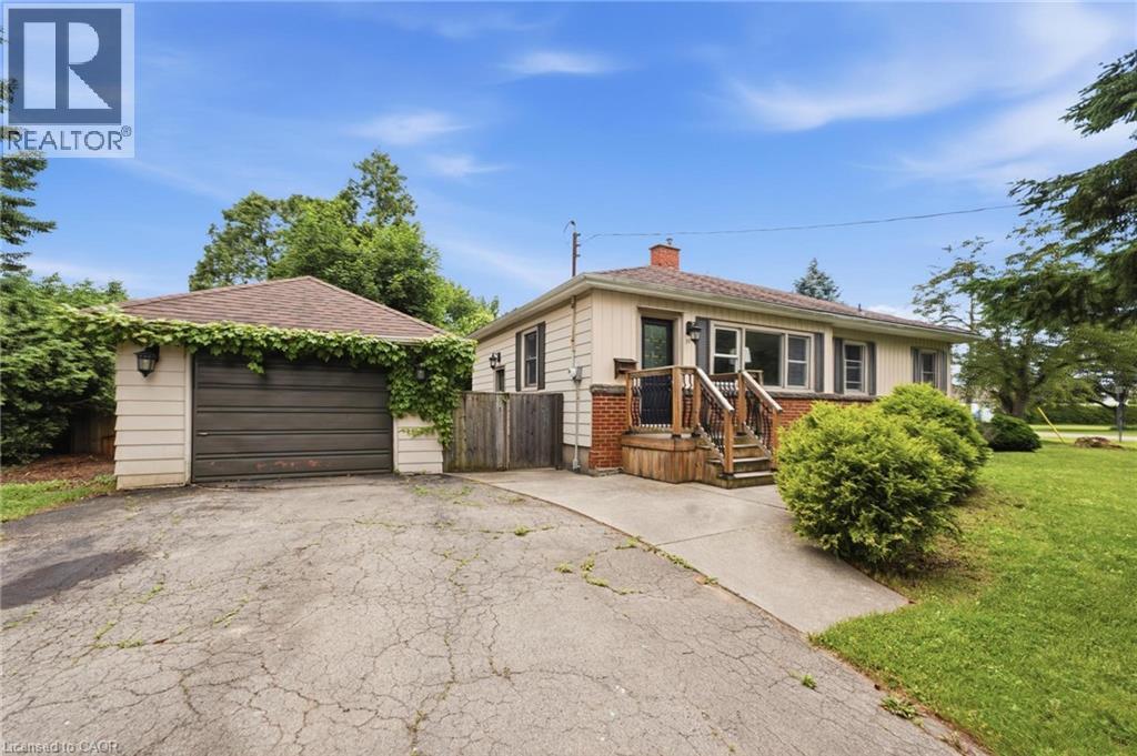 16 Carrington Court Property Photo 3