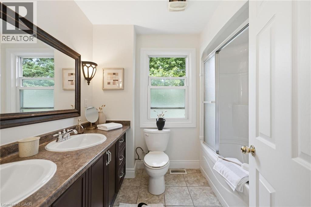 16 Carrington Court Property Photo 19