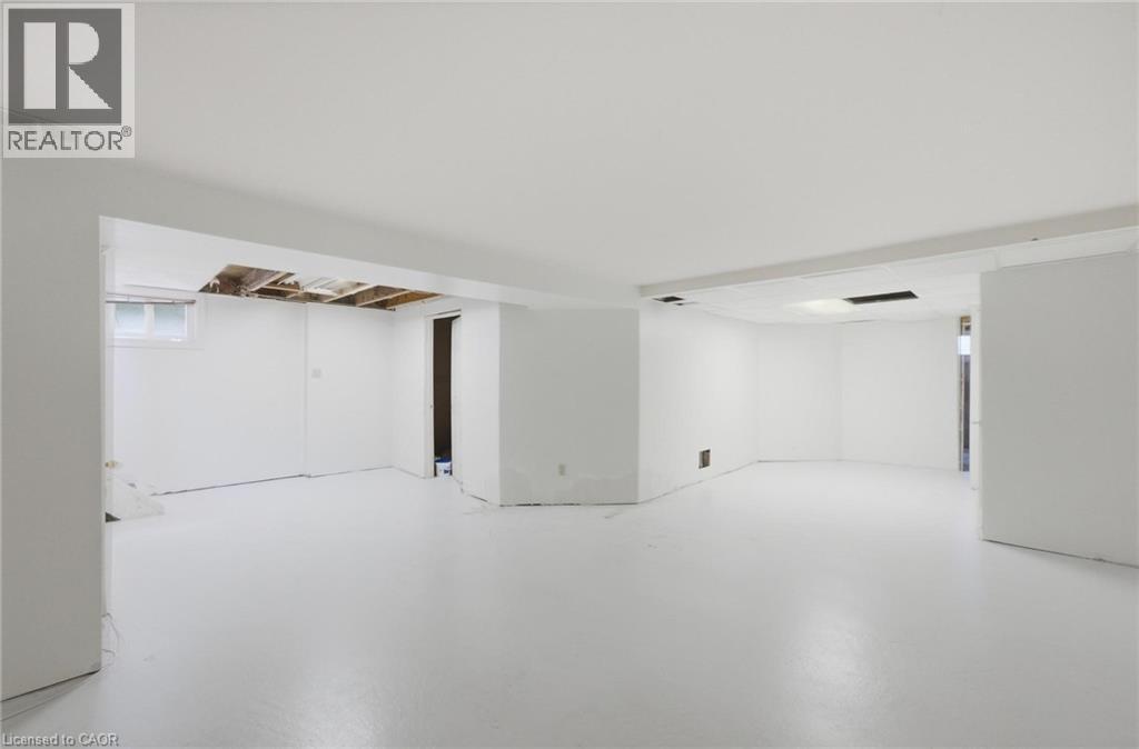 16 Carrington Court Property Photo 22