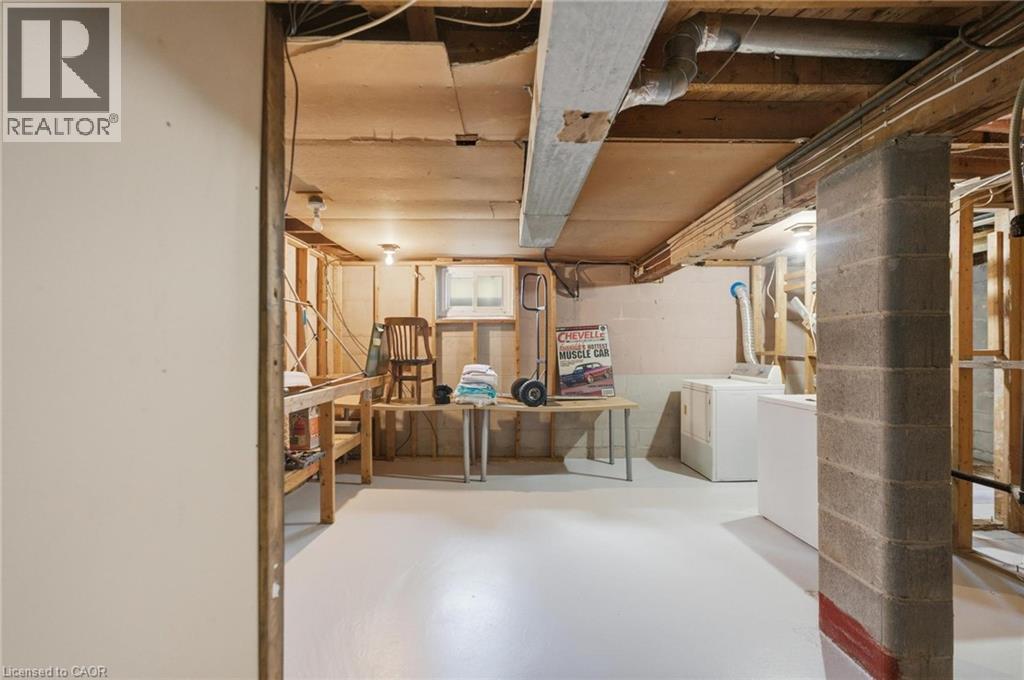 16 Carrington Court Property Photo 23
