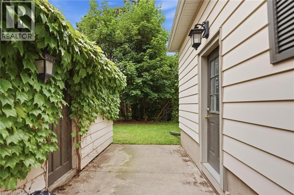 16 Carrington Court Property Photo 24