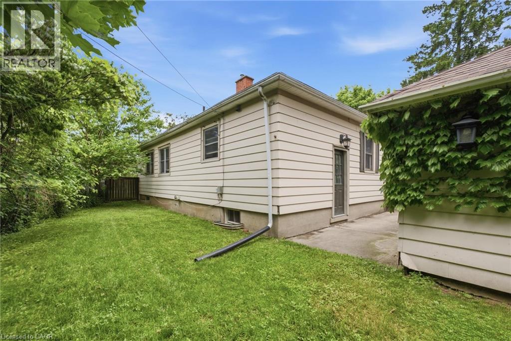 16 Carrington Court Property Photo 26