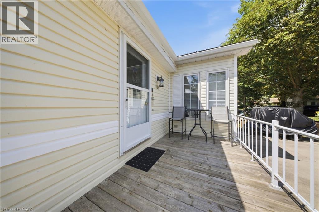 428 Pine Pass Property Photo 5