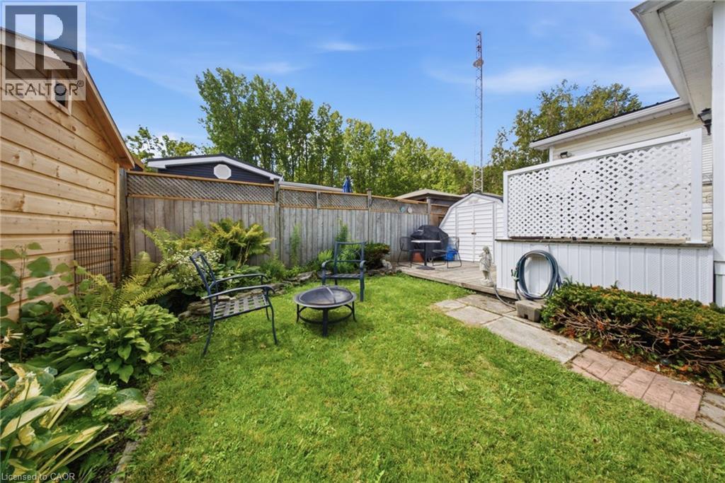 428 Pine Pass Property Photo 36