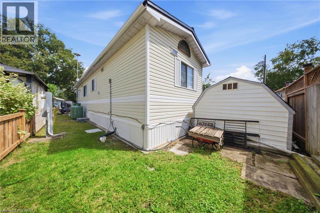 428 Pine Pass Property Photo 42