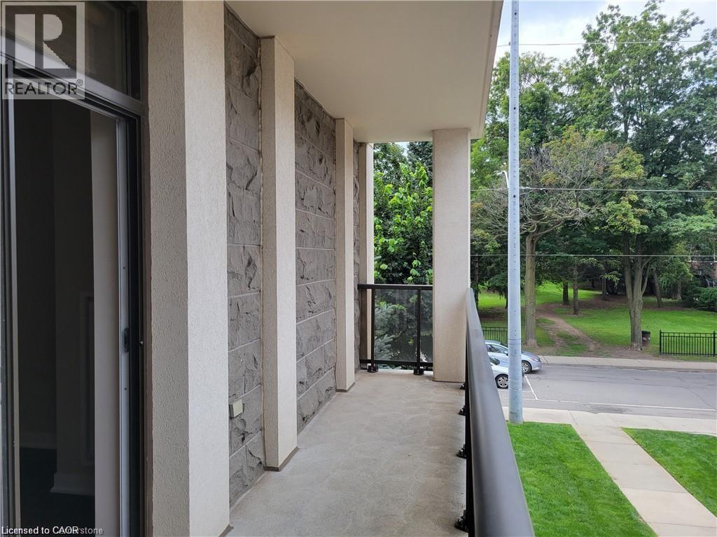 90 Charlton Avenue W Unit# 208 Property Photo 8