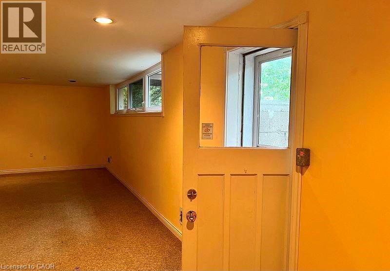 1238 Donlea Crescent Unit# Bsmt Property Photo 7