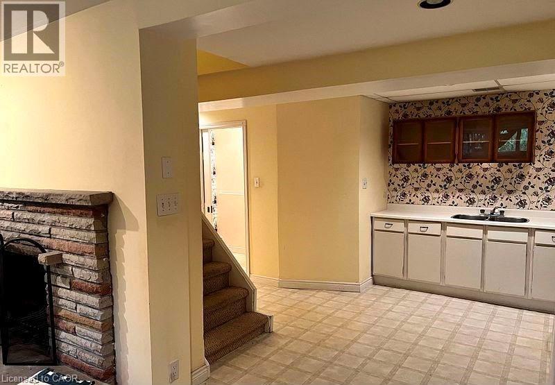 1238 Donlea Crescent Unit# Bsmt Property Photo 8