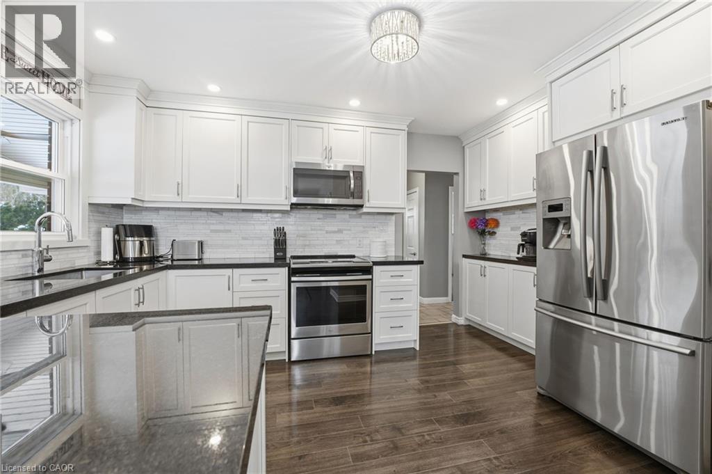 473 Mohawk Road W Property Photo 18