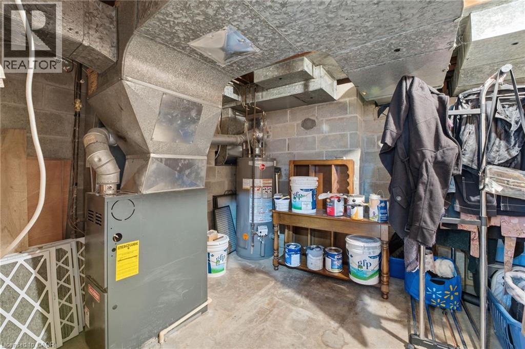 473 Mohawk Road W Property Photo 26