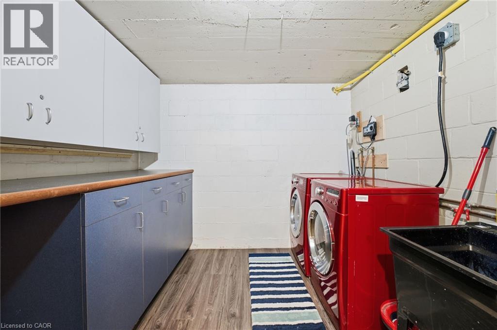 473 Mohawk Road W Property Photo 28