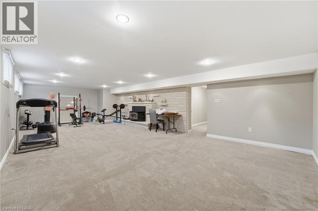 473 Mohawk Road W Property Photo 30