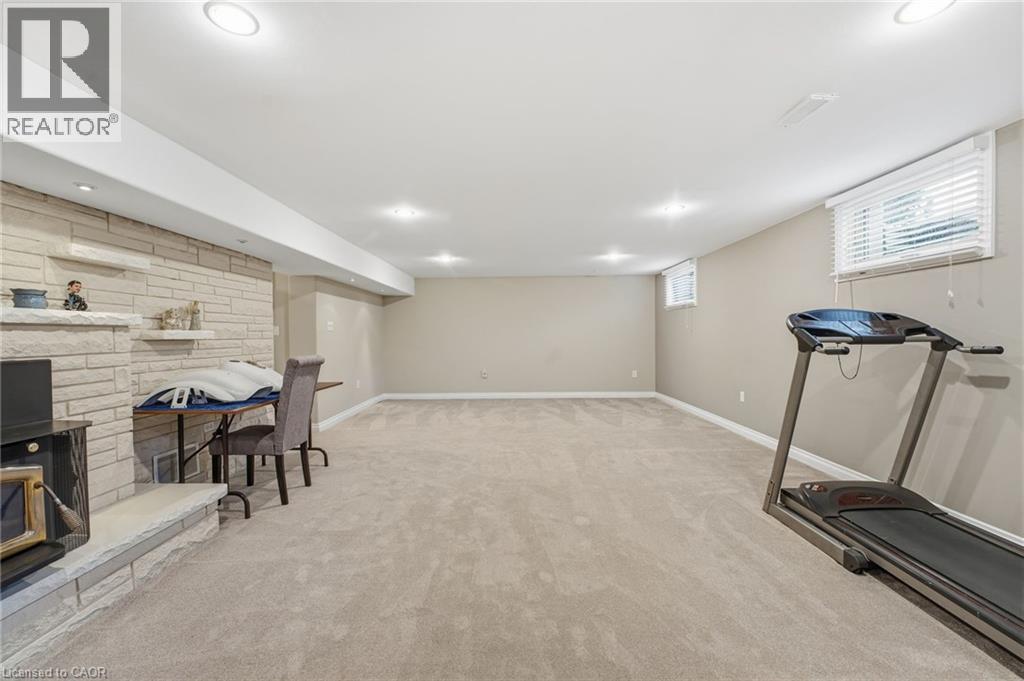 473 Mohawk Road W Property Photo 33