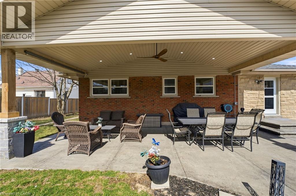 473 Mohawk Road W Property Photo 39