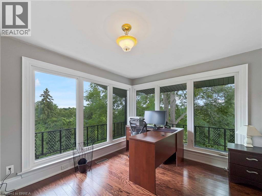 138 Cockshutt Road Property Photo 22