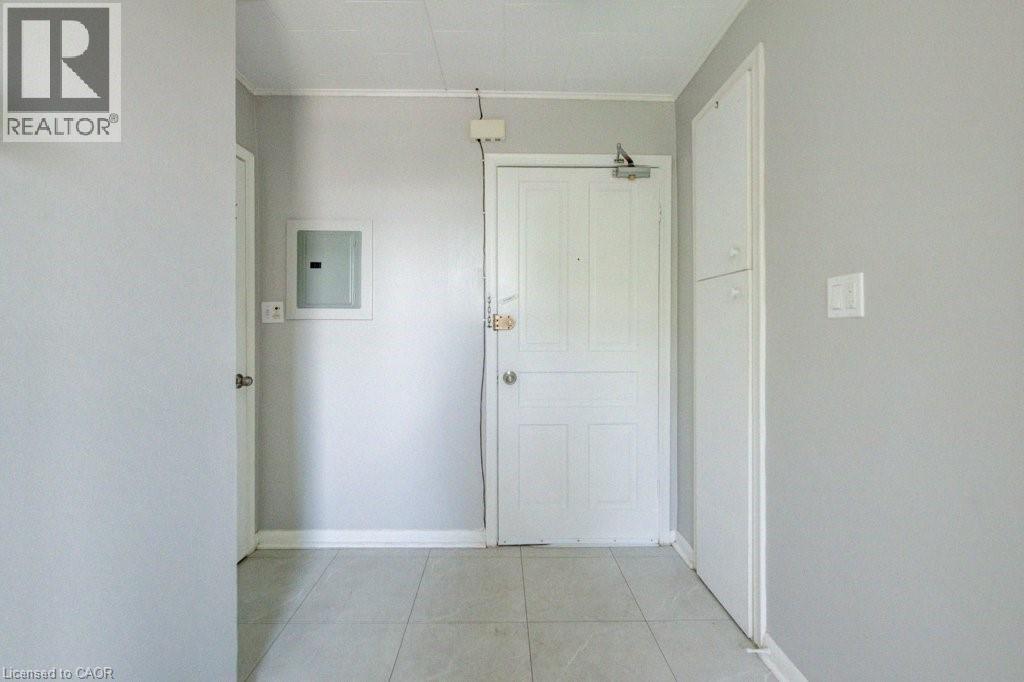 30 Foell Street Property Photo 7