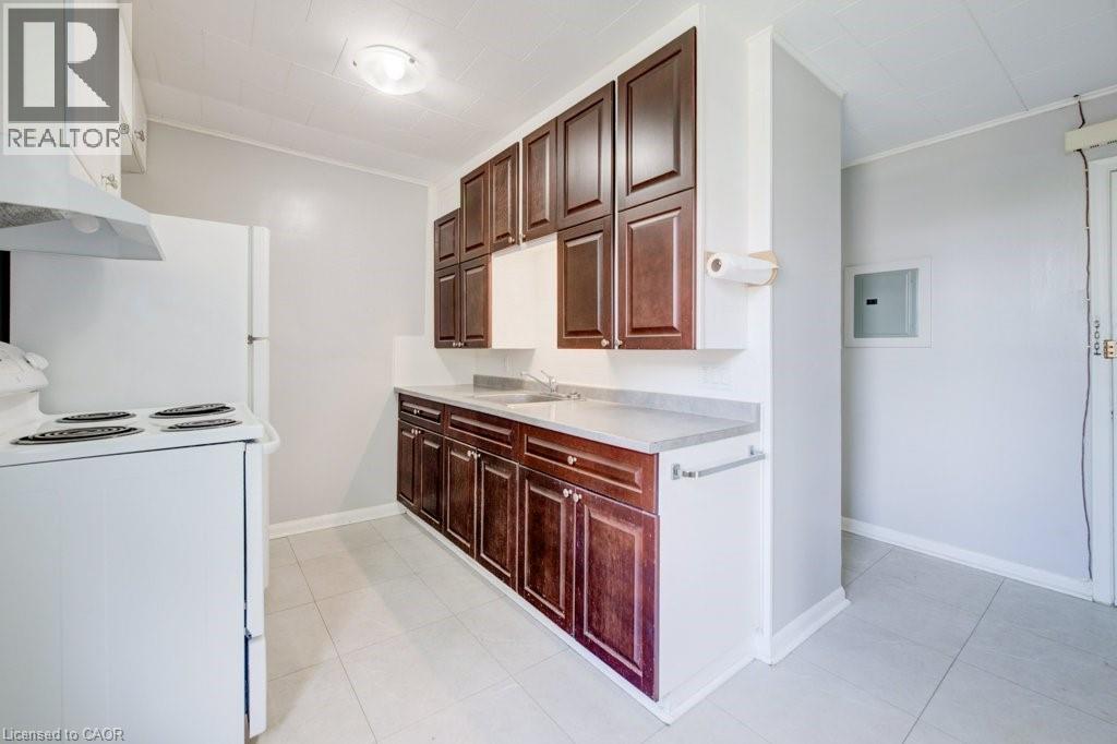 30 Foell Street Property Photo 9
