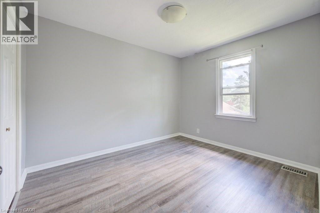30 Foell Street Property Photo 16