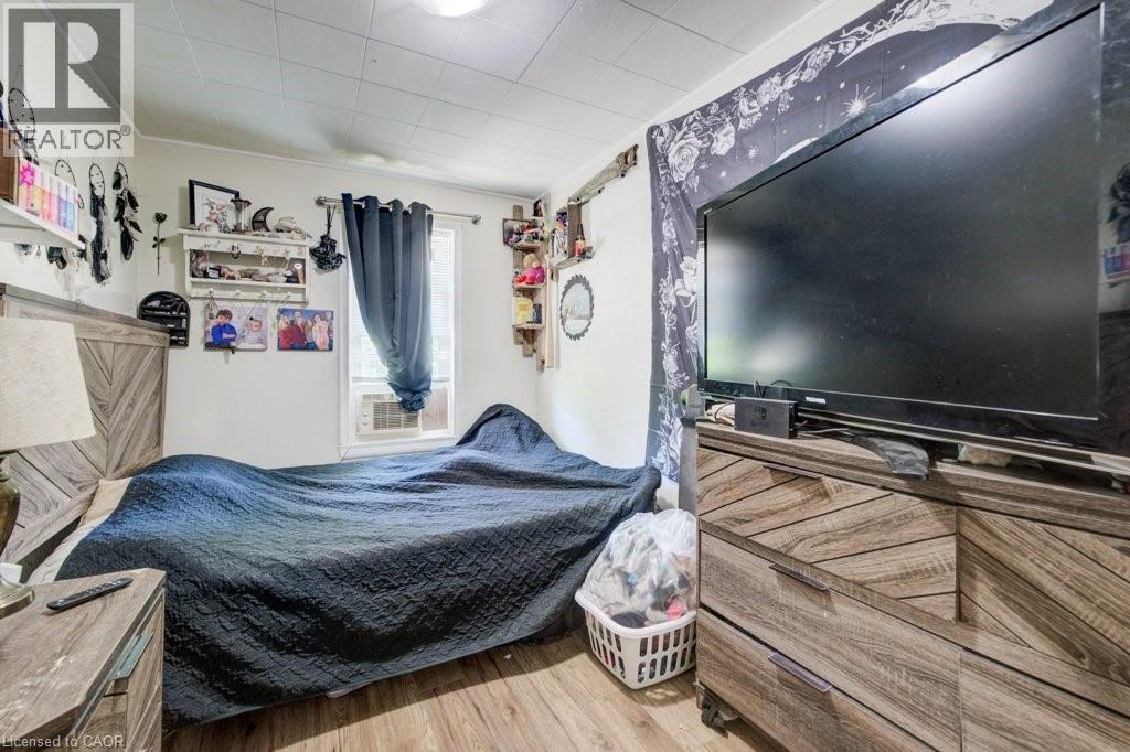 30 Foell Street Property Photo 21