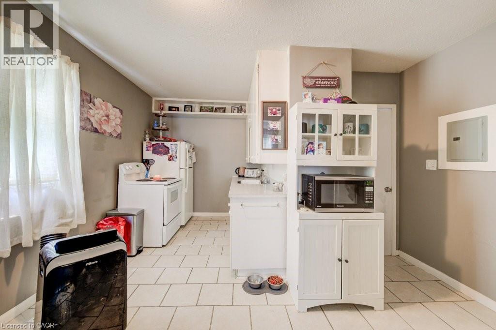 30 Foell Street Property Photo 23
