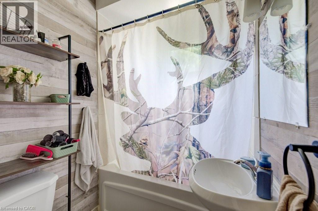 30 Foell Street Property Photo 27