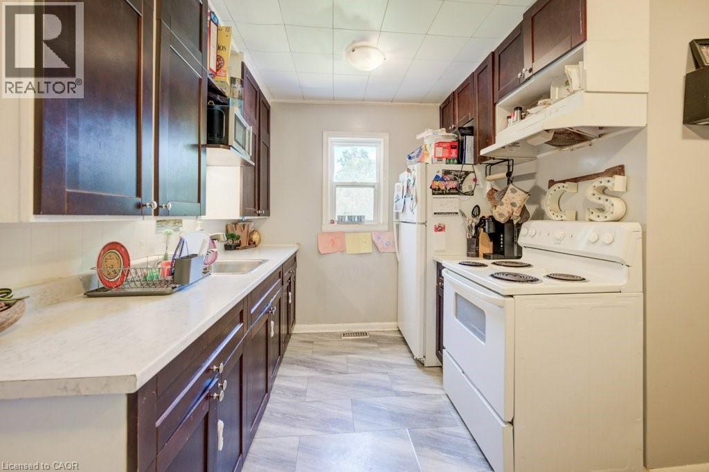 30 Foell Street Property Photo 29
