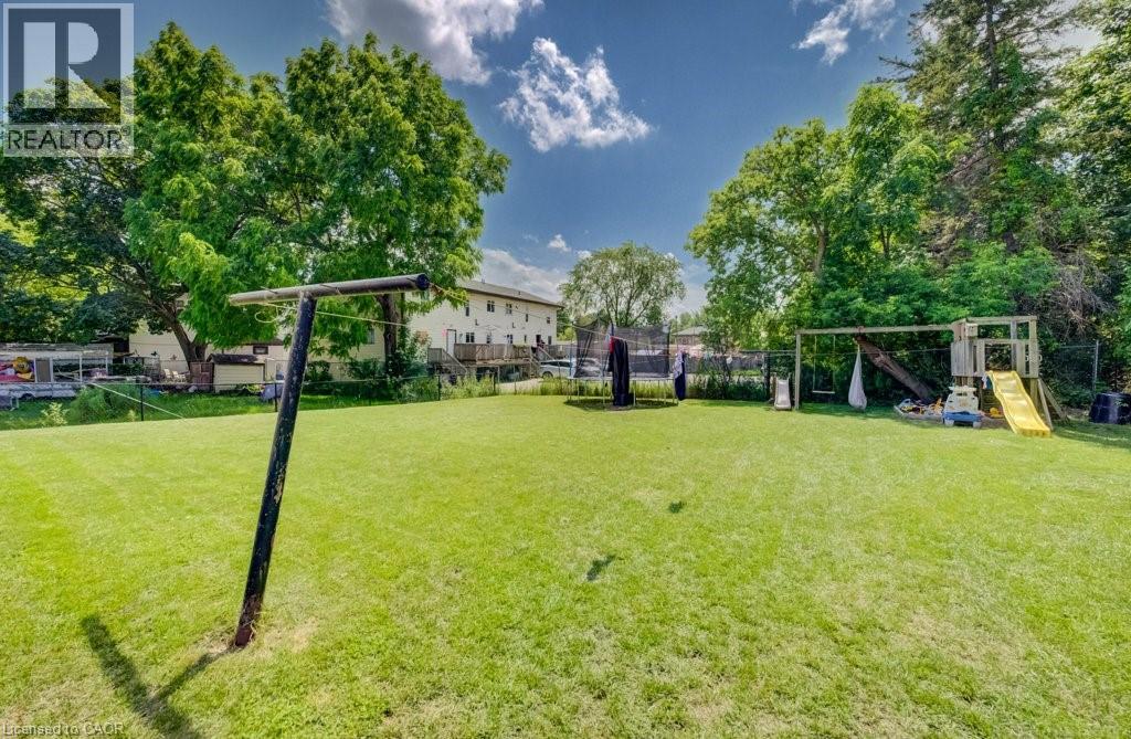 30 Foell Street Property Photo 35