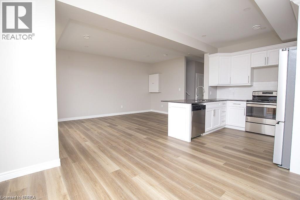140 Mary Street Property Photo 31