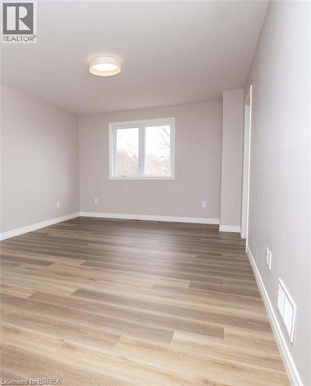 140 Mary Street Property Photo 45