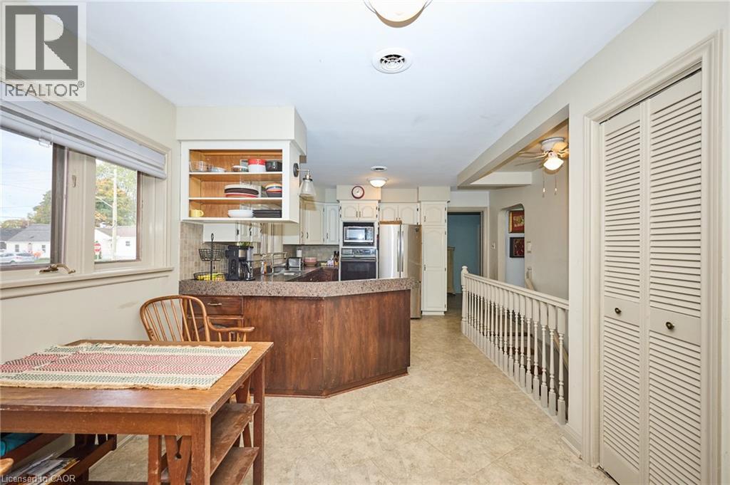 123 Fairview Avenue W Property Photo 8