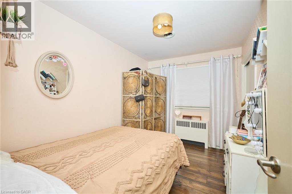 123 Fairview Avenue W Property Photo 18