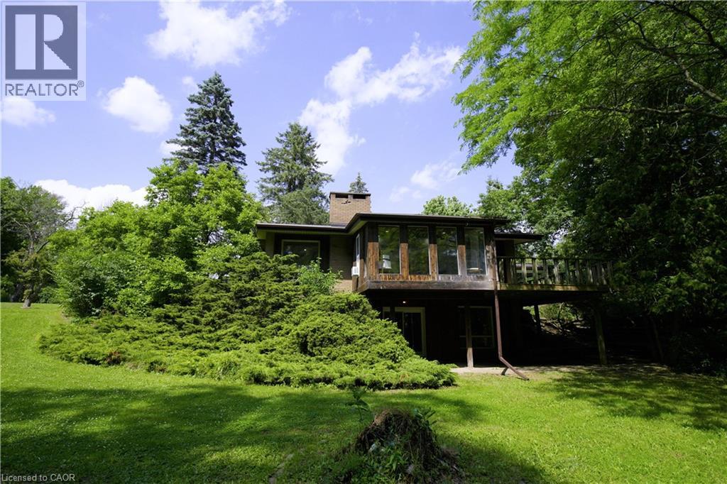 560 Crane Court Property Photo 3