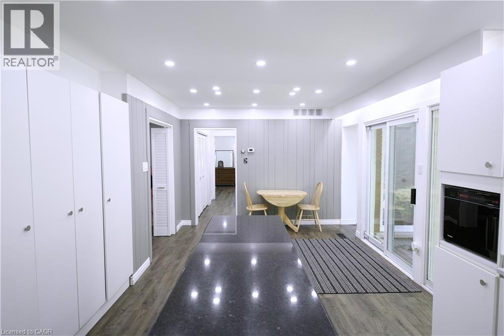 560 Crane Court Property Photo 10