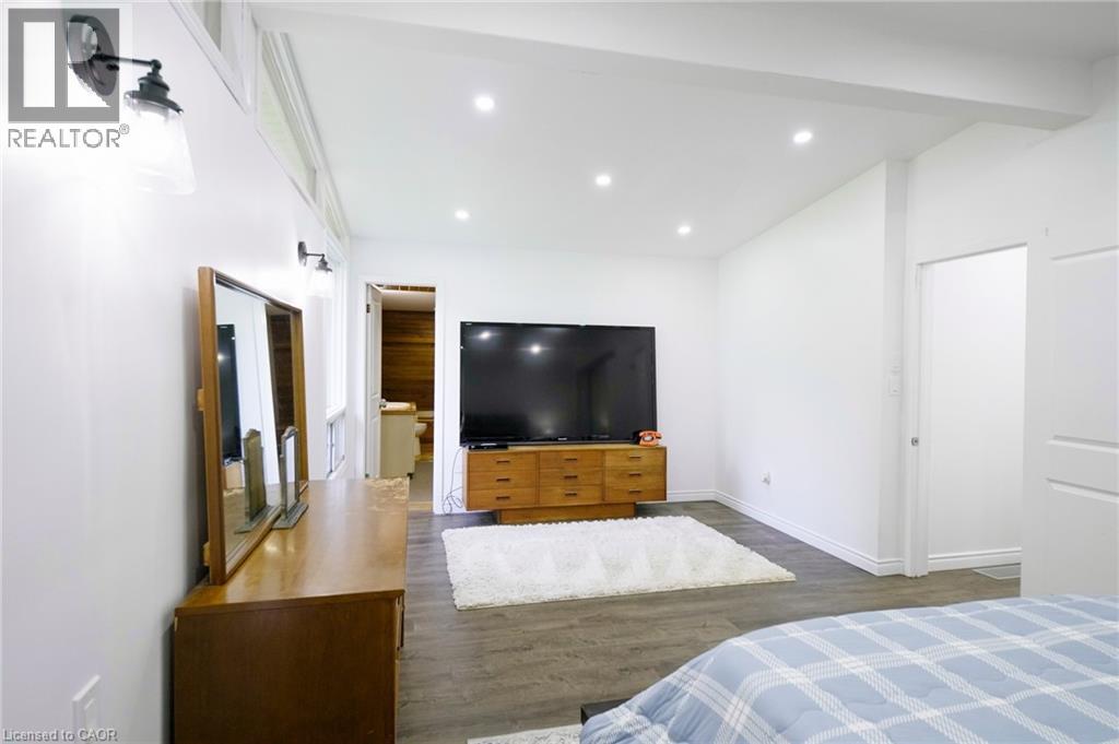 560 Crane Court Property Photo 22