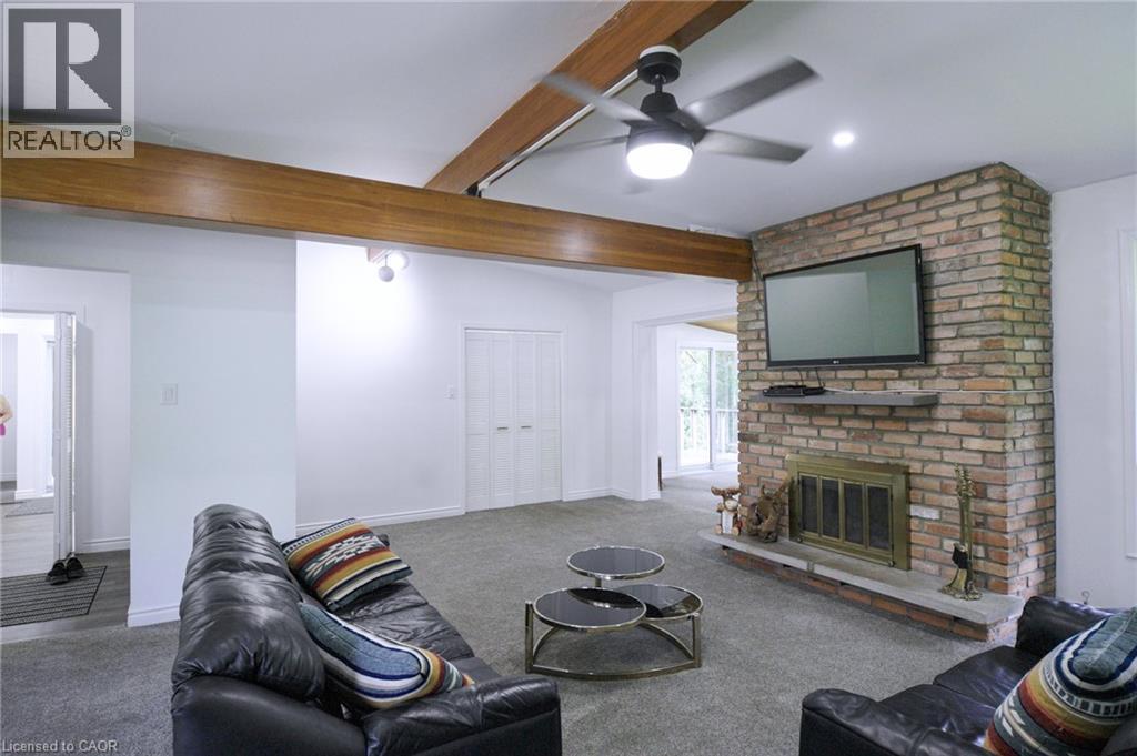560 Crane Court Property Photo 24