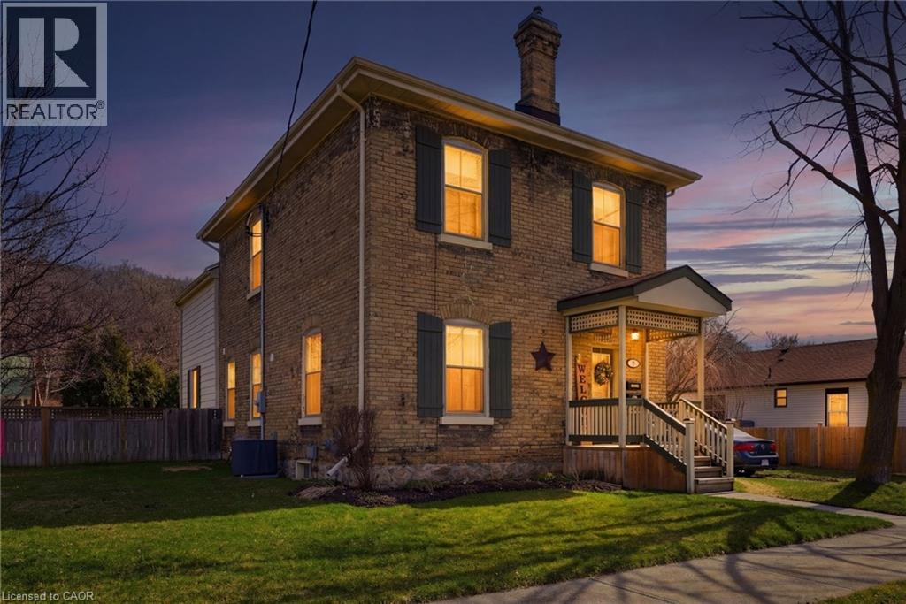 9 Willow Street Property Photo 1