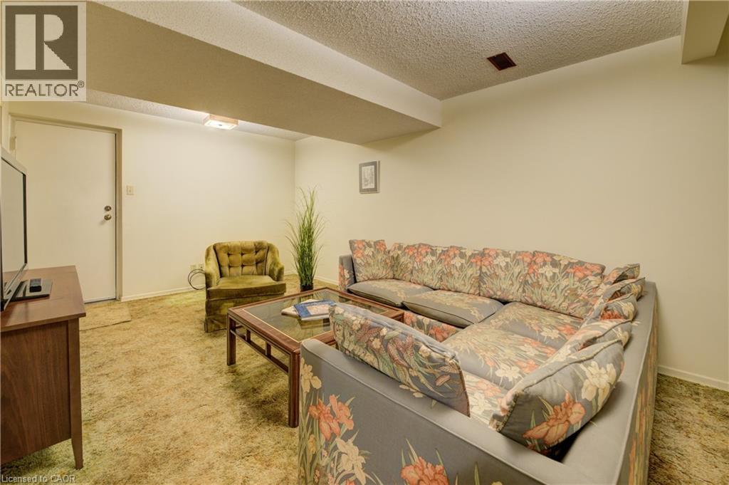 493 Beechwood Drive Unit# 4 Property Photo 28