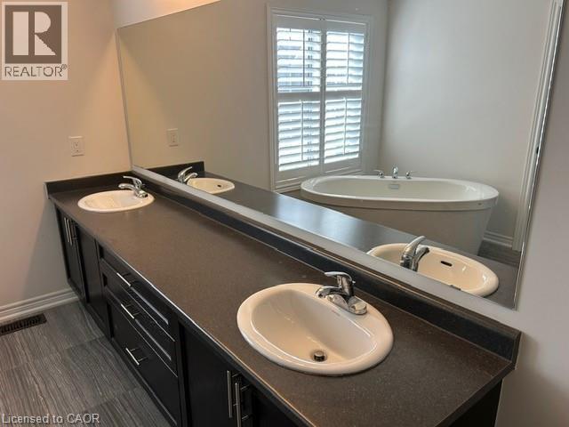57 Macbean Crescent Property Photo 17
